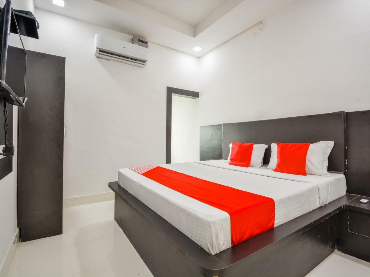 Oyo 43505 Hotel The White House Hisar ภายนอก รูปภาพ