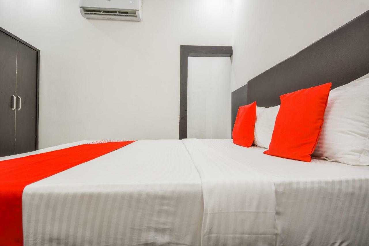 Oyo 43505 Hotel The White House Hisar ภายนอก รูปภาพ
