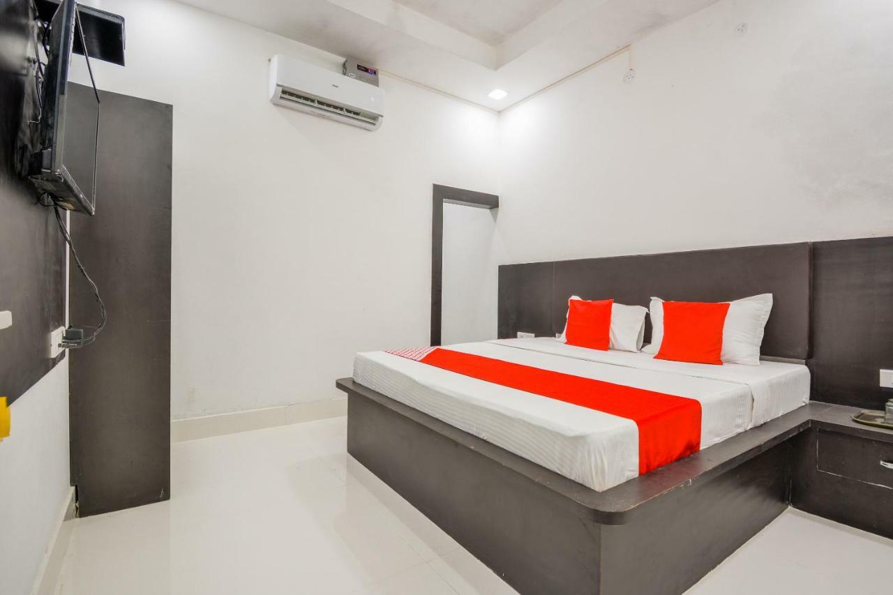 Oyo 43505 Hotel The White House Hisar ภายนอก รูปภาพ