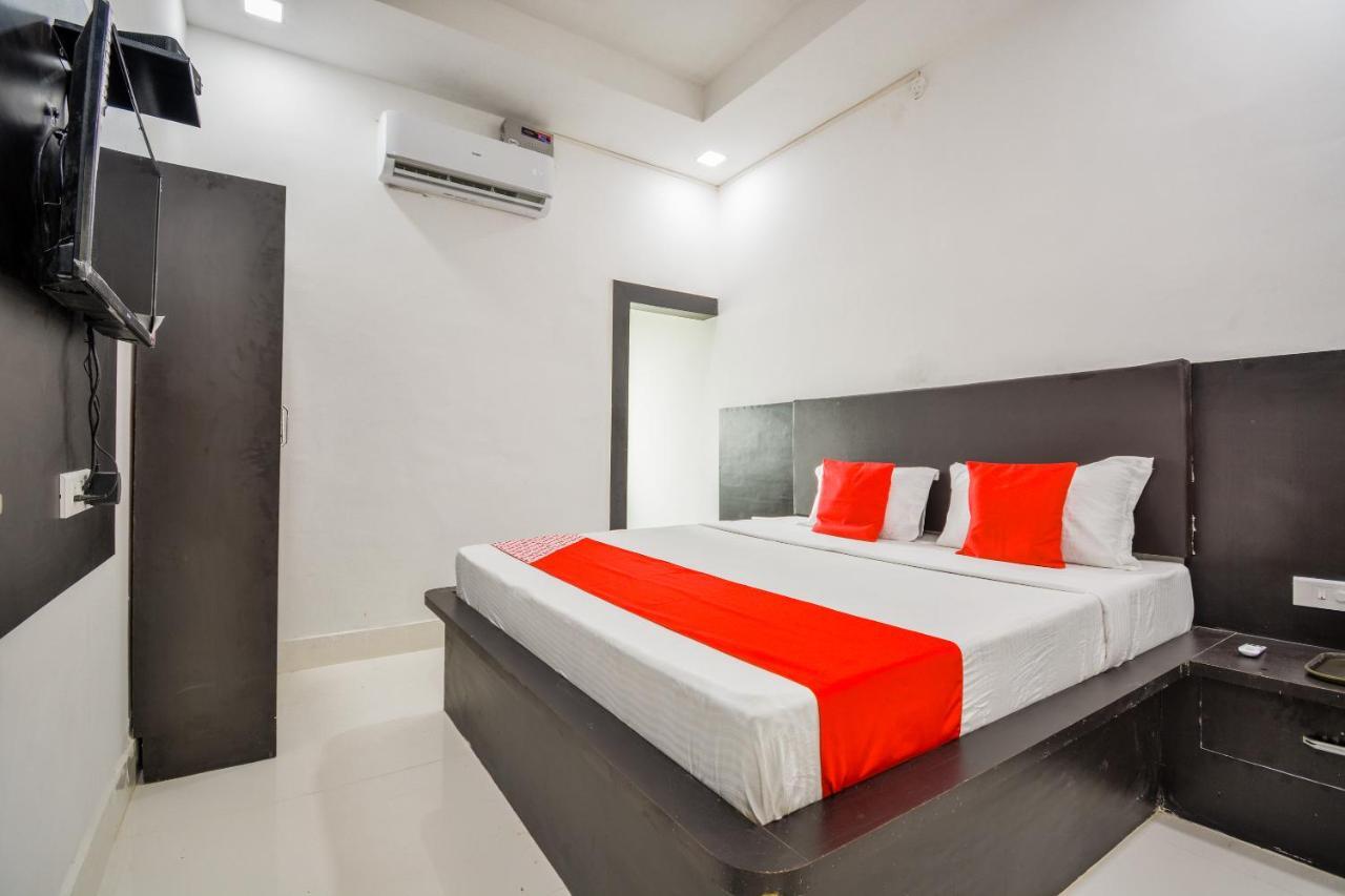 Oyo 43505 Hotel The White House Hisar ภายนอก รูปภาพ